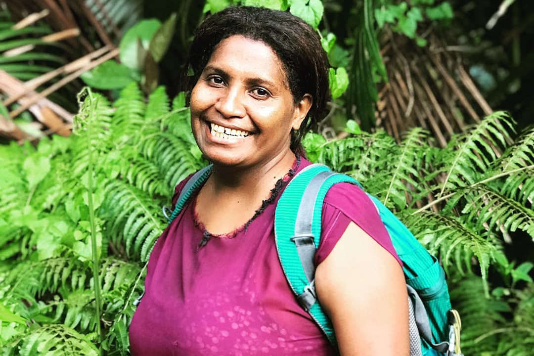 Yuliance Ulim: Pembuat Garam Hutan dari Papua